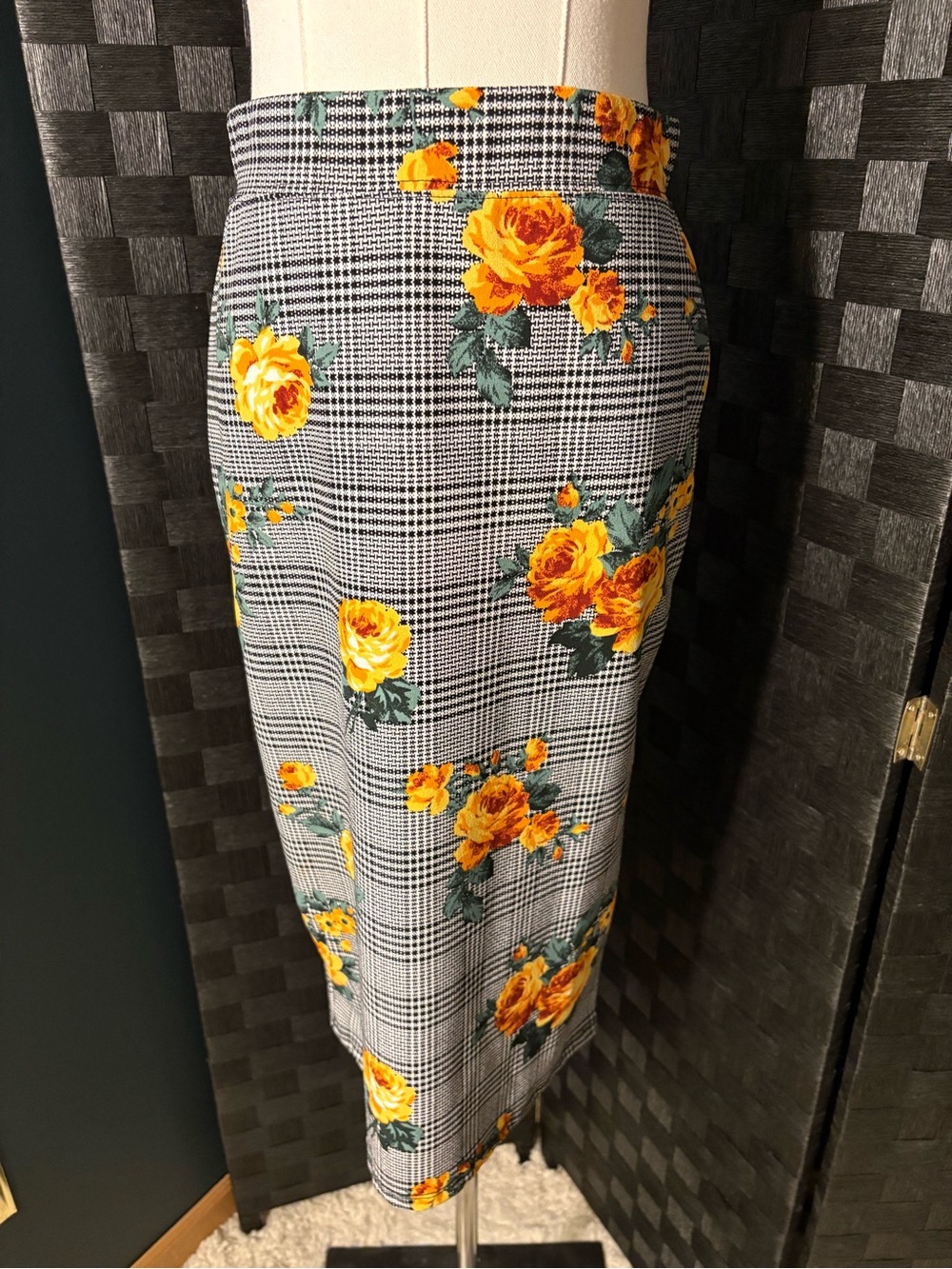 See You Monday Glen Plaid Rose Floral Pencil Skirt Stretch